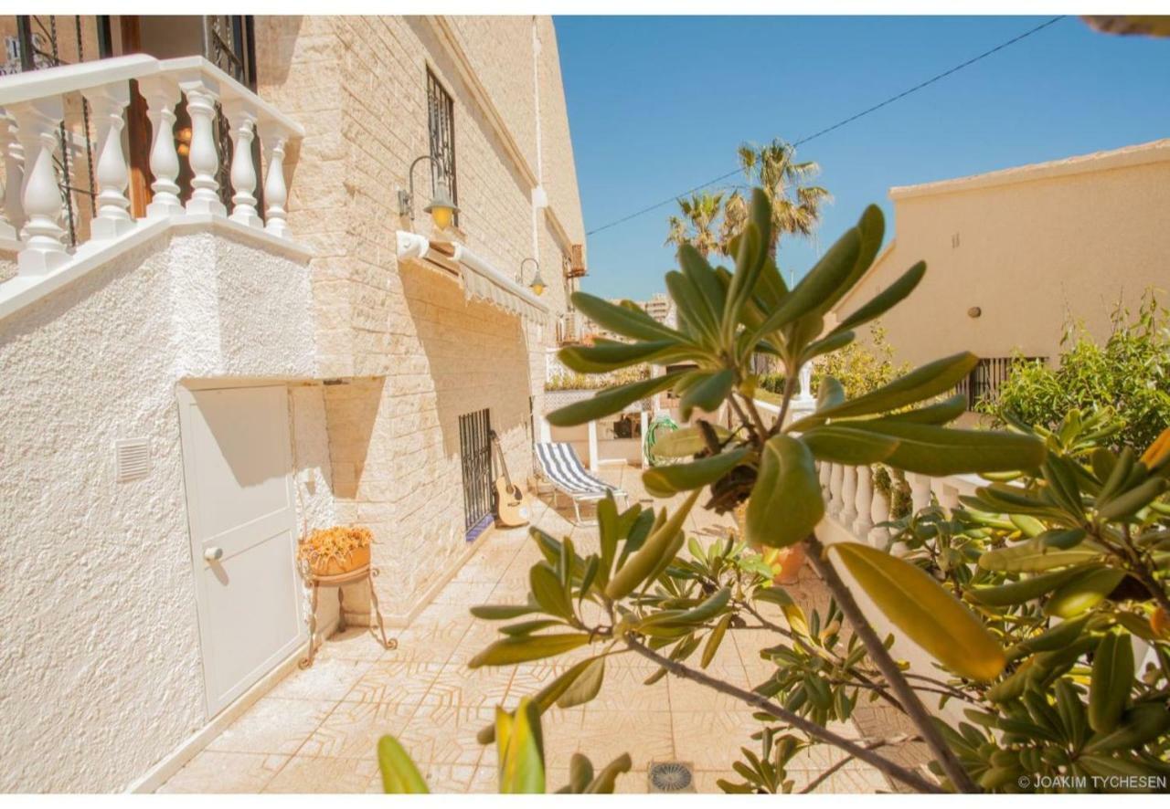 30 Beach House - Bbq & Terrace La Mata  Exterior photo